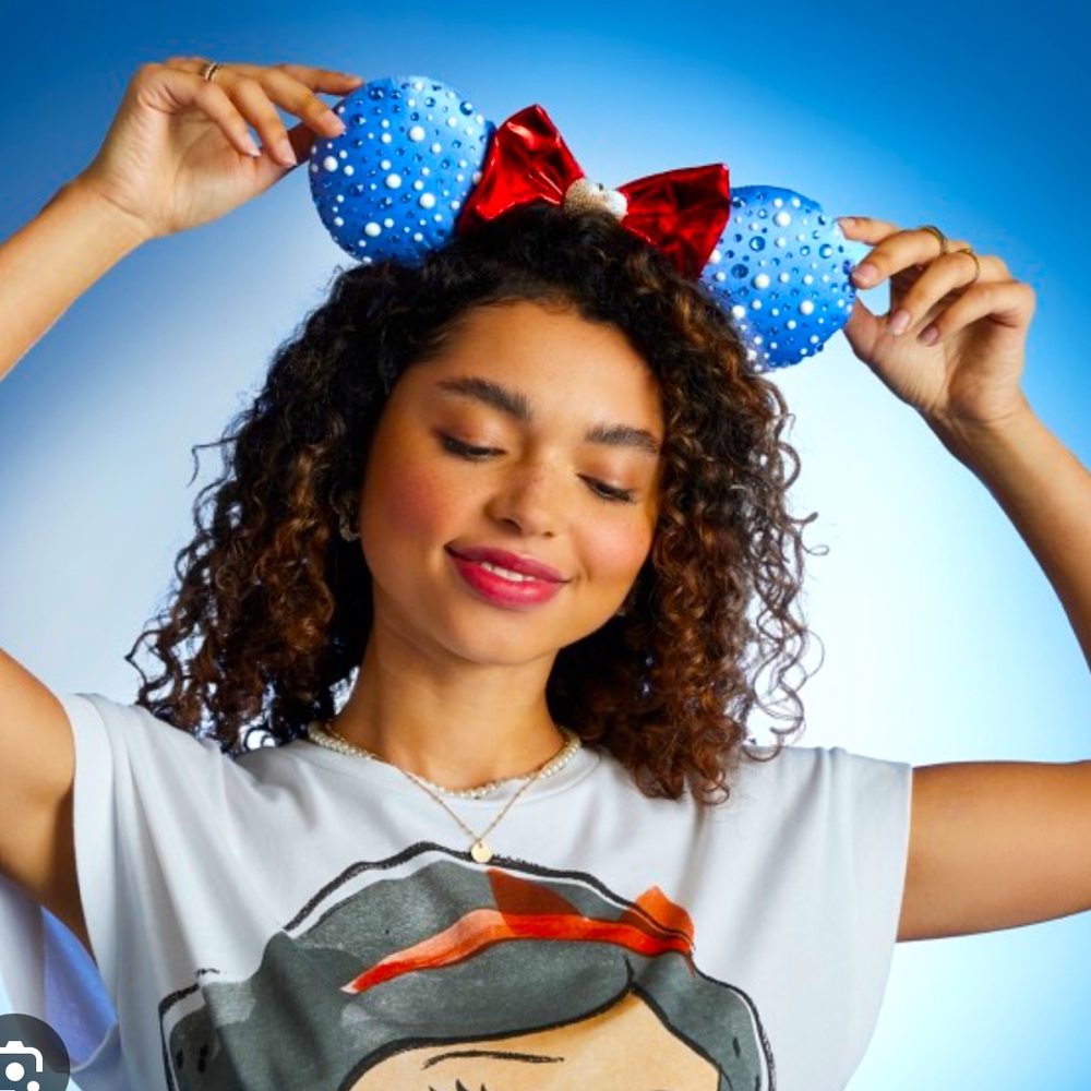Snow White bauble bar 2022 Mickey Ears